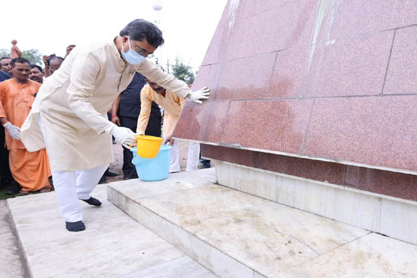 CM urges citizens to avoid single-use plastics