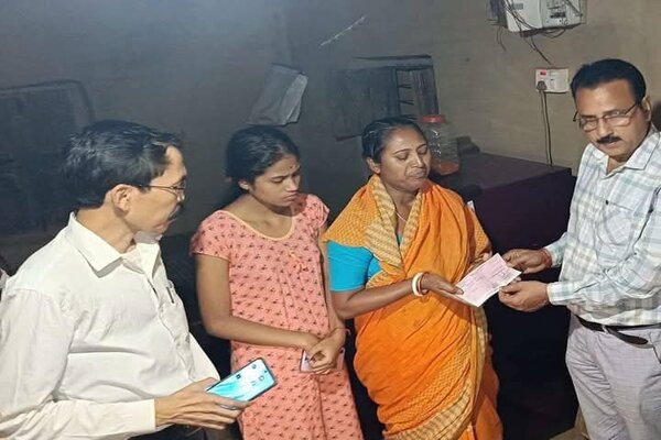 Tripura CM provides aid to Board candidate affected by fire incident