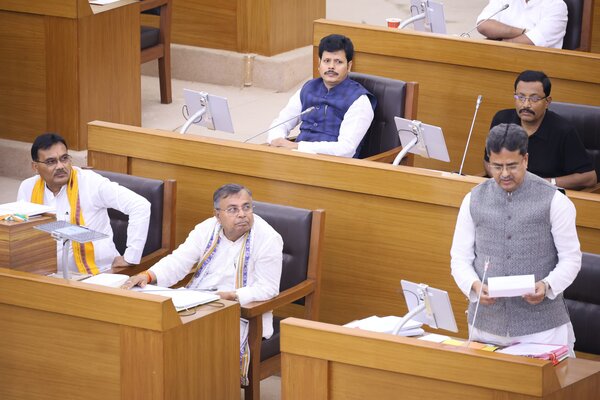 Tripura CM announces 3 pc DA/ DR for Employees/ Pensioners