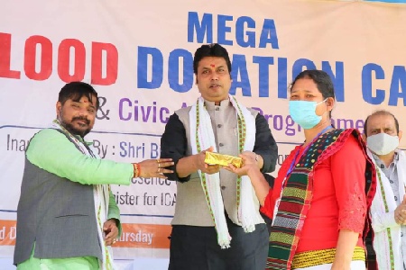 Tripura CM announces recruitment of 500 women in Police