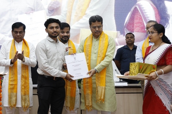 Over 19,000 regular jobs including die-in-harness given in Tripura since 2018: CM