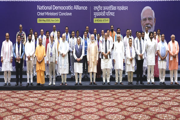 PM chairs meeting with CMs of NDA Ruled states on Good Governance