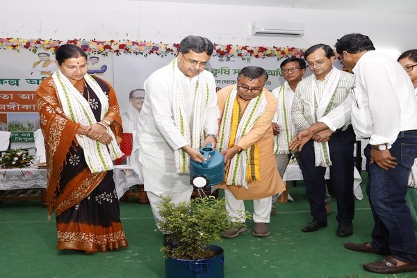 Tripura CM stresses on food self-sufficiency through advanced technology