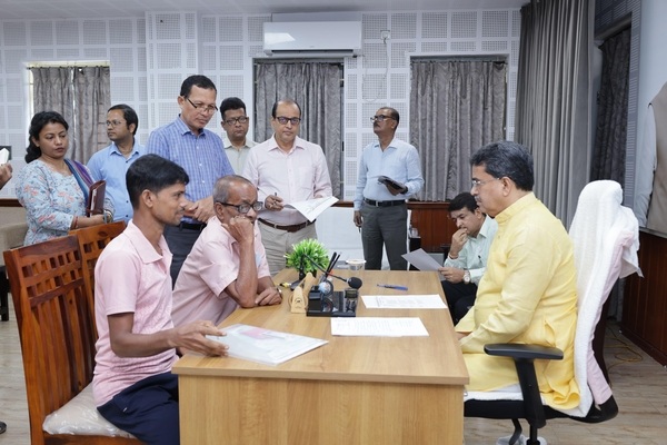 Mukhyamantri Samipeshu: Tripura CM listens to people, assures support in various aspects
