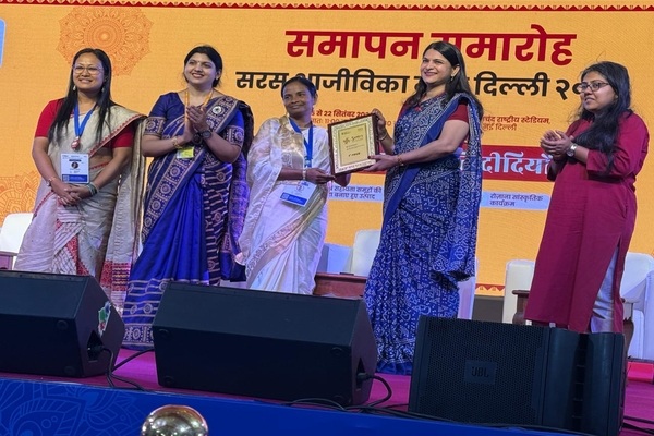 Tripura SHG shines at national fair, bags top award