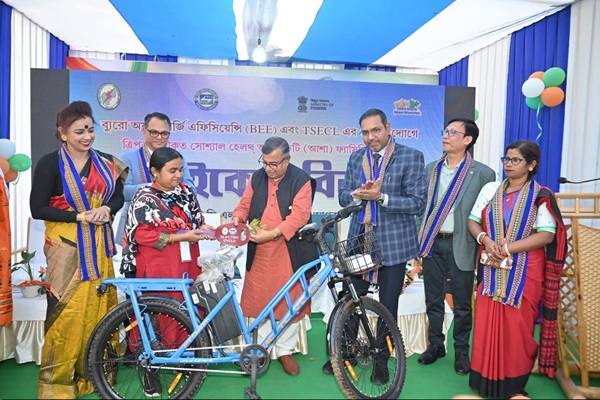 ASHA workers are society’s real warriors: Ratan La...