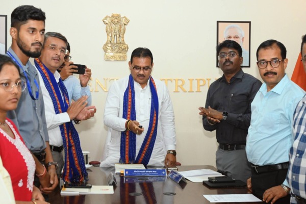 Tripura Govt disburses Rs 6.23 cr for providing sm...