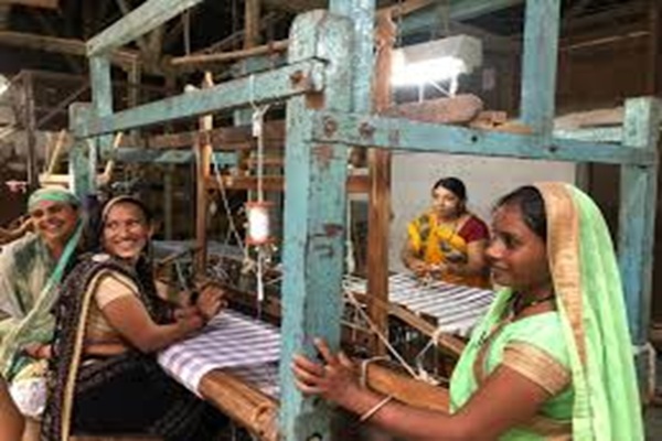 CONCESSION TO HANDLOOM WEAVERS...