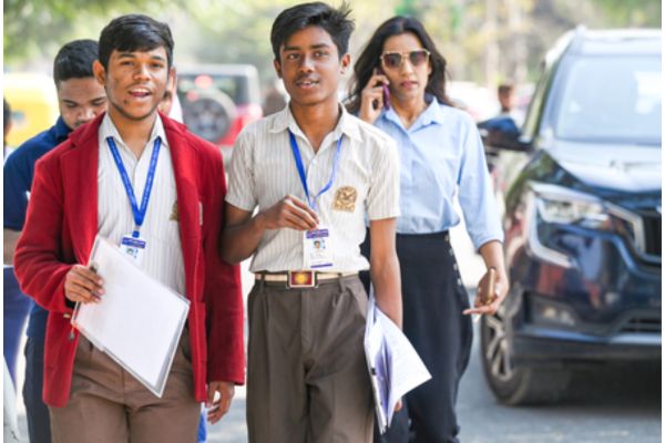 NITI Aayog Releases Roadmap to Improve School Educ...