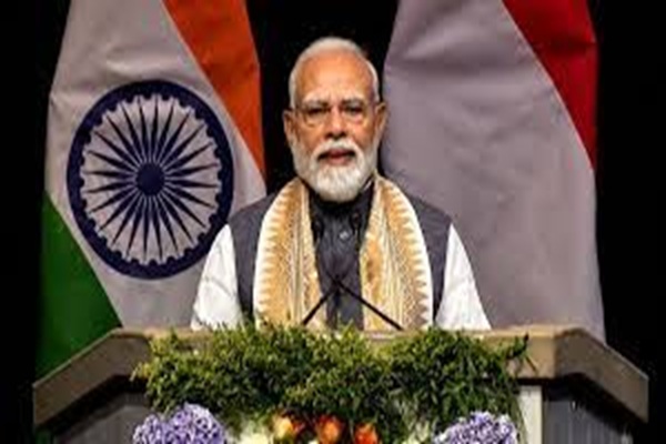  Prime Minister addresses the Indian Diaspora in t...