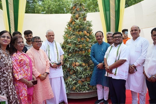 ‘Tripura Global Pineapple Festival’ ends in New De...