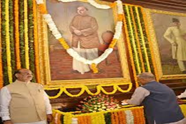 LOK SABHA SPEAKER PAYS FLORAL TRIBUTES TO DR. SYAM...