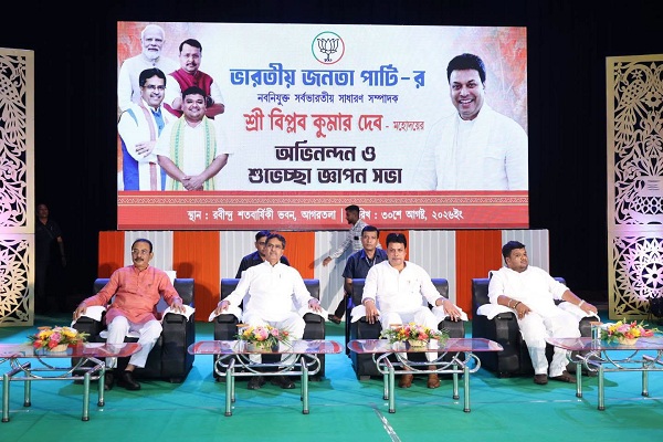 Biplab Deb gets rousing welcome in Tripura after e...