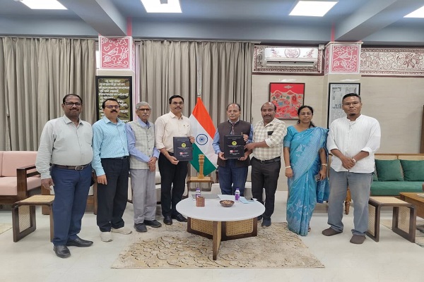 TIUT signs MoU with MBB College...