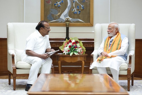  Governor of Tripura meets Prime Minister ...