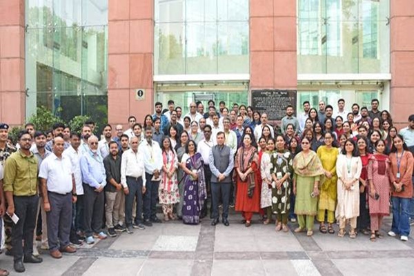 Press Information Bureau (PIB) Organises Swachhta ...