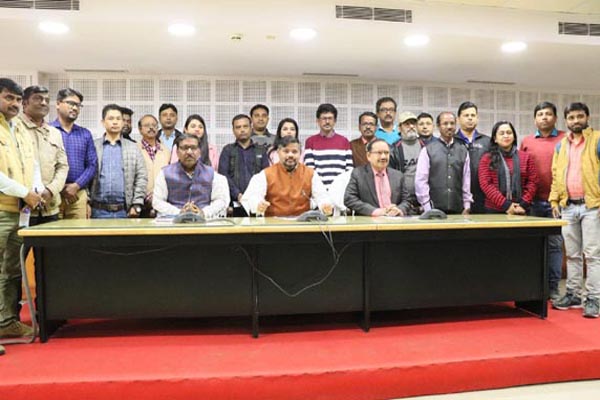 337 govt accredited journalists in Tripura to get health insurance
