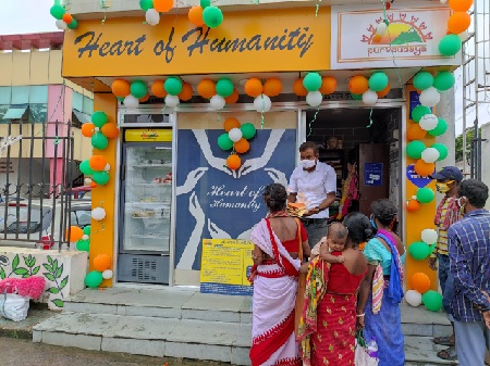 One year on, ‘Heart of Humanity’ brings smiles on the face of faceless mass