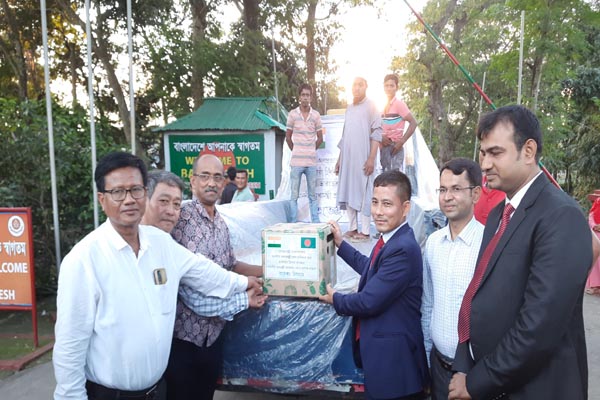 Tripura CM sends state’s famous pineapple to B’desh PM as gift