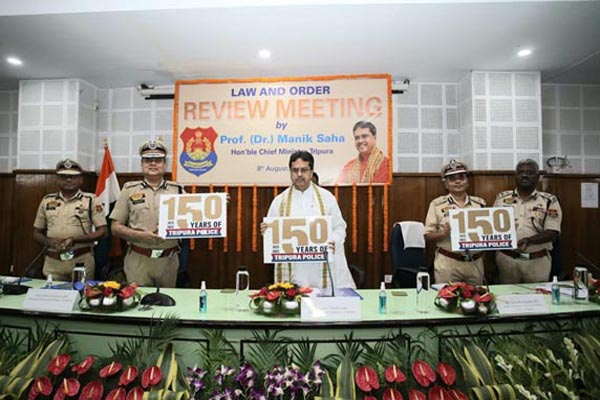 Tripura CM reviews law & order, calls for zero tolerance against mafias