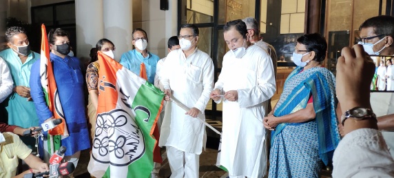 Subal Bhowmik finally joins TMC, Abhishek Banerjee’s Tripura visit deferred