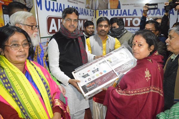 Tripura govt committed to fulfil basic needs of people: CM