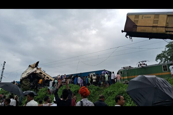Agartala-Sealdah Kanchanjunga Exp meets mishap, several dead, rescue operation underway 