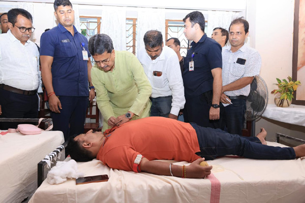 Engineers face of govt, says Tripura CM