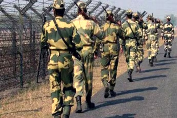 BSF in Tripura foils smuggling bid, 2 B’deshi smugglers injured