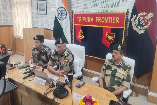 690 students return home from Bangladesh through Tripura border in 2 days
