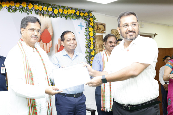 Tripura CM emphasizes storage of rare blood groups