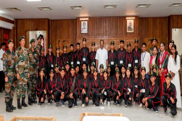 Students on integration tour organized by Assam Rifles meet Tripura Guv